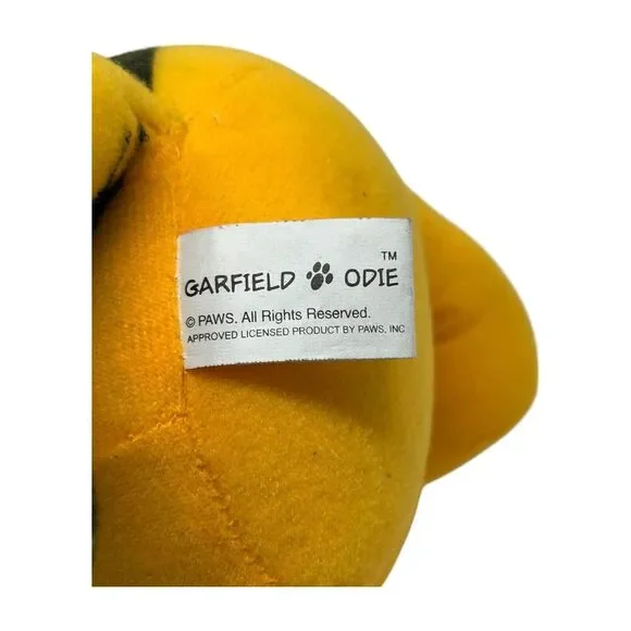 Garfield Pink Christmas Holiday Plush Toy With Santa Hat & Scarf Window Cling - Picture 12 of 16